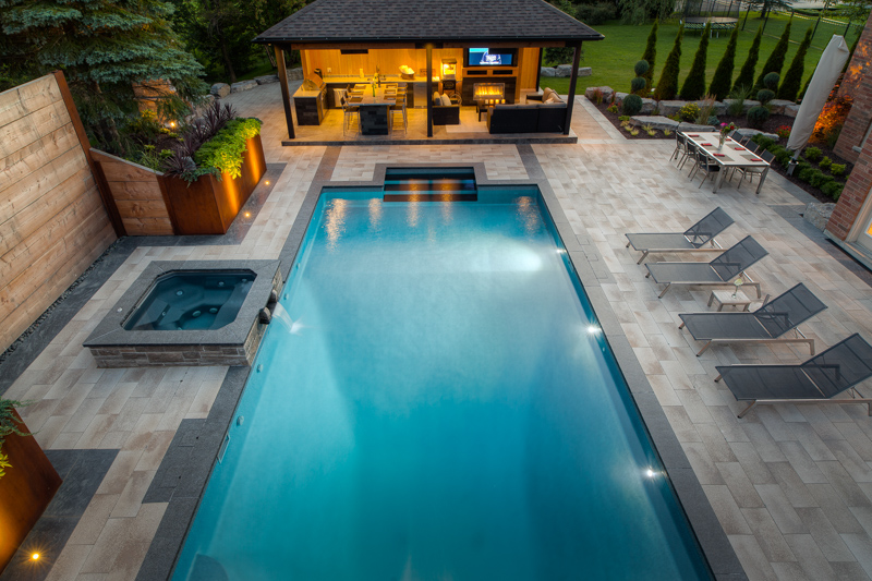 Backyard rectangle vinyl swimming pool