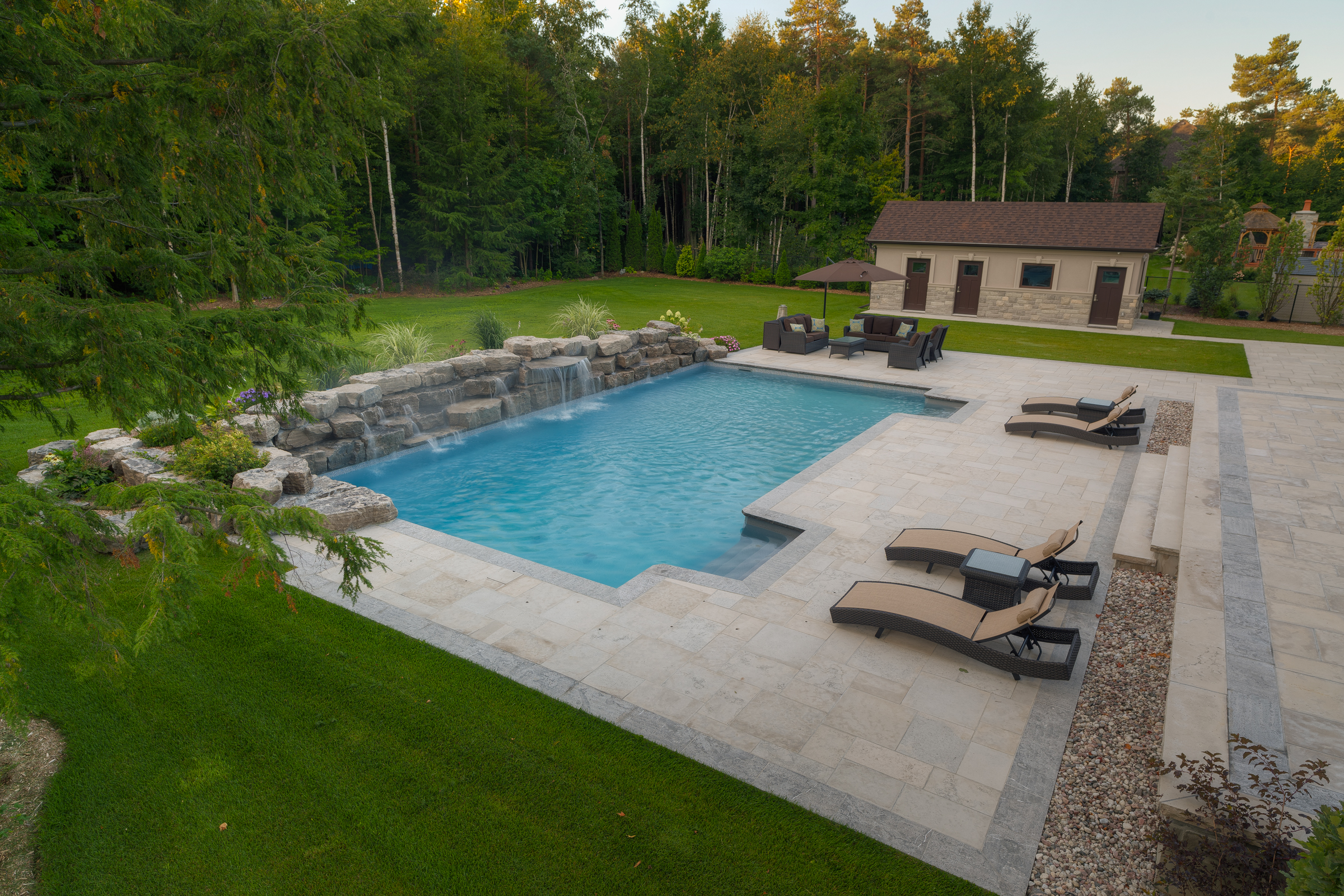 Swimming Pool Profile: Lakewoods